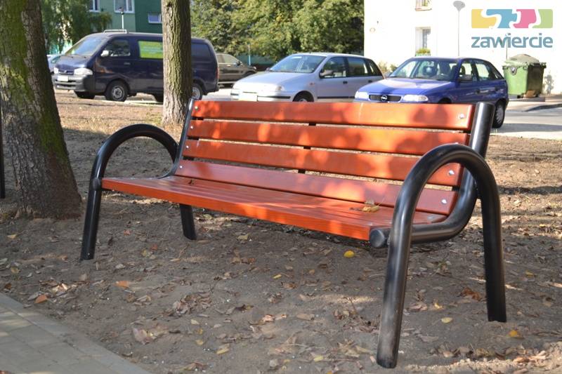Zdjęcie: Jedna z ośmiu nowych ławek zamontowanych przy ulic Junackiej